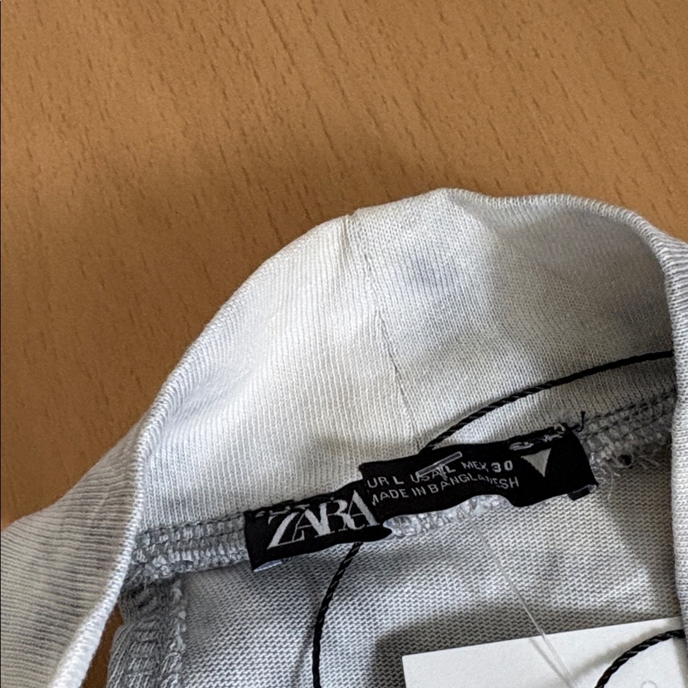 NWT Zara Gray and White High-Neck Tie-Dye Tank - Picture 6 of 6
